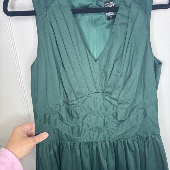 Her Universe Exclusive Marvel Loki Dress Green Gold Superhero Cosplay Pockets L - Picture 11 of 14